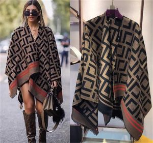 Women's Cape Designer Outerwear Coats cape ponchos em crochet fashion high-end open-cut womens scarves wool cashmere scarf autumn and winter ladies coat shawl LQB8