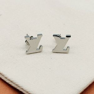 Lyxiga smycken Simple Letter Stud örhängen för kvinnor 3 färg eleganta festörhängen