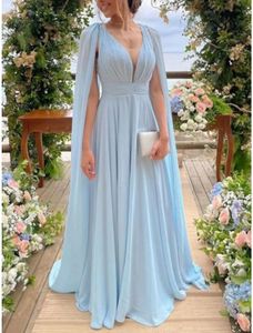 Abiti per la madre della sposa 2023 Abiti da festa eleganti con scollo a V e strascico di corte in chiffon senza maniche con pieghe BC14423 E0317