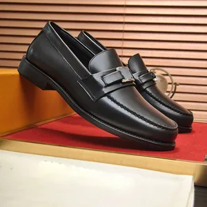 Yeni Tasarımcı Ayakkabı Erkekler Loafers Sıradan Ayakkabı Lüks Moda Elbise Ayakkabı Ayakkabı Siyah Spor Ayakkabı Orijinal Kutu Boyutu 38-45