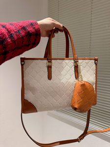 2023 Women's Shoulder Bag Designer Embossed Mother Child Bag Handbag Large Capacity Shopping Bag