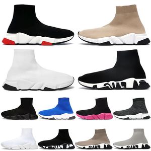 2023 Designer Sock Shoe Casual Shoes Platform Mens Woman Fly Knit Socks Speed ​​1.0 Runner Triple Black White Trainer Sneaker Master präglade sneakers hastigheter Booties