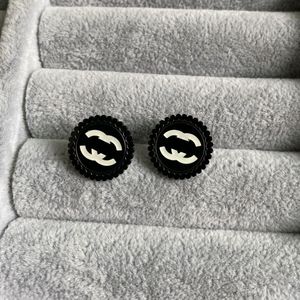 Women Fashion Designer Stud Earrings Black Color Top Quality Luxury Style Engagement Earring
