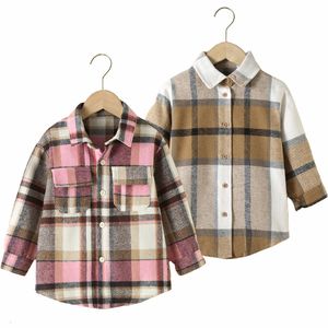 Barnskjortor Autumn Winter Baby Girl Boy Shirt Plaid Classic Kids Boys Clothes Barn Skjortor Casual Outfits Thick Warm Country Style School 230317