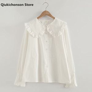 Kvinnors blusar skjortor Spring Autumn Long Sleeve White Shirt Women Japanese Lolita Blouse Kawaii Hollow Out Brodery Frill Peter Pan Collared Shirts 230317