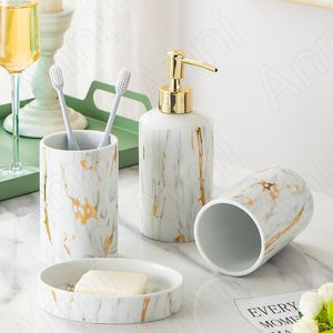 Set di accessori per il bagno Creatività Texture in marmo dorato Accessori per il bagno Bagno in ceramica nordico moderno Porta spazzolino Doccia