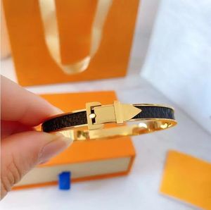 Fashion Designer Jewelry women bracelet Gold Bangle with leather alex ani four leaf flower pattern stainless steel letters stamp party gift