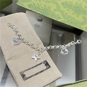 2023 Projektant Nowa biżuteria modowa KMX. Gujia 925 Silver Love Star Kobiet Fashion Para Letter List Trend podwójnej bransoletki