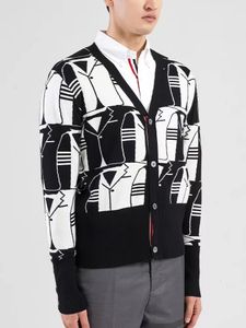 Kobiety dla kobiet jesienne zimowy sweter dla kobiet koszule drukowane mody design swetra słodki elegancki vneck patchwork wypoczynek modny mężczyźni 230317