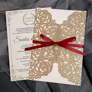 Cartões de felicitações 10x Convites de casamento de ouro rosa com rosa com shinestone e envelope convites especiais para quinceanera sweet 16 partido 230317