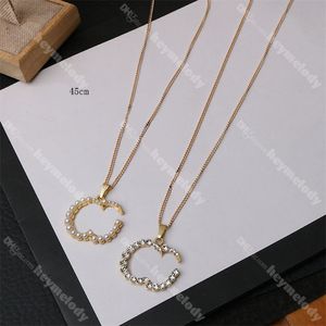 Klassisk G Pendant Necklace Pearl Letter Halsband Diamond Pendant Necklace Wholesale