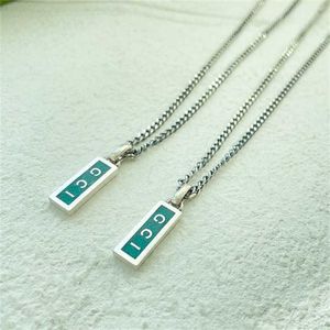 2023 Designer New Jewelry Necklace 925 Silver Double Enamel Green Pendant Bar Vertical Rectangle Masculine and Feminine Temperament Version