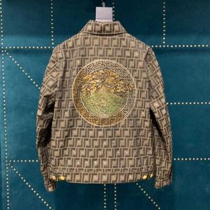 ジャクアード刺繍デニムジャケットメンズ女性ボタンカーディガンオーバーコートデザイナージャケットMEDダイヤモンド野球ジャケットVERSヒップホップスウェットシャツ3XL 4XL