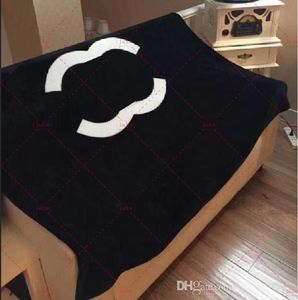 Designer Blankets letter Cashmere Soft Wool Scarf Shawl Portable Warm Sofa Bed Fleece Knitted Throw Blanket 150x200cm Spring Autumn Woman plaid blankets and throws