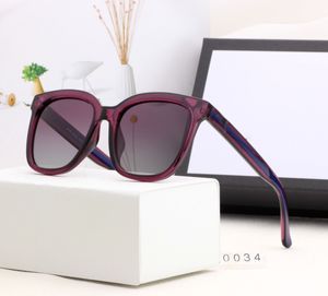 Mens designer solglasögon för kvinnor solglasögon lyxiga heta stora fabriksugarglasögon med magnetmode coola UV400 Polaroid Glass Lens Vintage Brand
