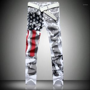 Mäns jeans män avslappnad amerikansk USA-flagga tryckt byxor män graffiti tryck vit hip-hop mode jean smal fit byxor 8231