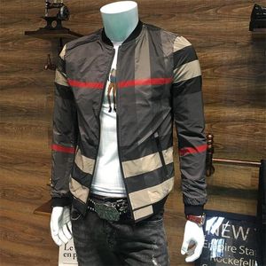 2023 Designer Mens Jackets Kläder Frankrike Brand Sunscreen Casual Street Checkered Pattern Jacket Ytterkläder Coat Fashion Hombre