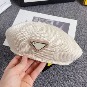 Designerskie czapki kulkowe Odwrócone trójkąt Ice jedwabny beret brytyjski vintage cienki słomka dzianina kapelusz letni siatek hat hat hat hat flat top hat hat hat hat biel biały