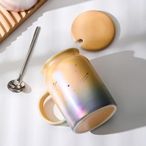 Tassen 420 ml Tasse Kreative Persönlichkeit Trend Becher Schöne Keramik Wasser Mädchen Liebhaber Sternenhimmel Büro Mit Deckel Kaffee Milch