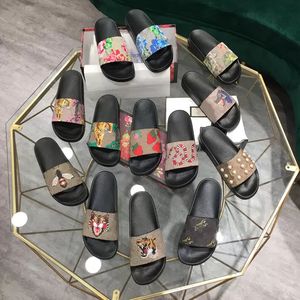 Damen-Designer-Hausschuhe, Gummi-Slides, Sandale, flache Blüten, Erdbeer-Slipper, Grün, Rot, Weiß, Web-Mode, Herren-Slider, Strand-Flip-Flops, Blumen-Slide, große Größe 36–45