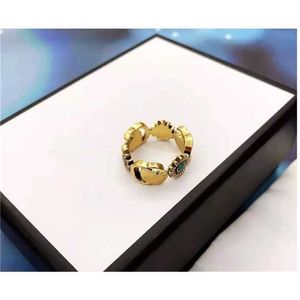 2023 Designer New Fashion Jewelry Gujia Daisy Ring Bronze Double Flower Turquoise Ring för par