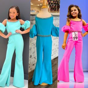 Hot Pink Girl Pageant Dress Jumpsuit 2023 Off Axel Puff Sleeve Pleared Pants Pärled Little Kid Birthday Formal Party Gown Fun Fashion Runway Toddler Teens Aqua