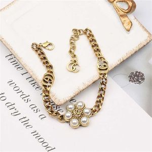 2023 Designer New Jewelry Simple Chain Female Fashion Letter Geometric Earrings Advanced Versatile Bracelet