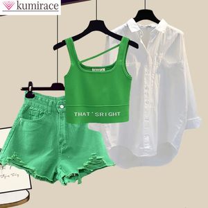 Pontas de duas peças de duas peças, estilo de verão coreano usado shorts casuais camisa de chiffon branco sutiã de colete verde três elegantes conjunto 230317