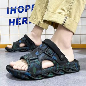 Men's Summer Slippers EVA Soft Sole Outdoor Non-Slip Deodorant Shopping Leisure Beach Personality Sandals