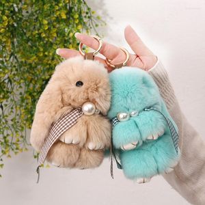 Nyckelringar fluffig päls nyckelring för kvinnor flickor naturliga pompon kaniner nyckelkedja på väska bil kvinnlig bröllopsfest leksaker gåva