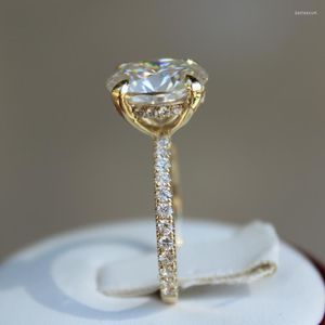 Wedding Rings Fashion Luxury White Silver Zircon Ring Lady Elegant Big Oval Rhinestone Bridal Jewelry 2023