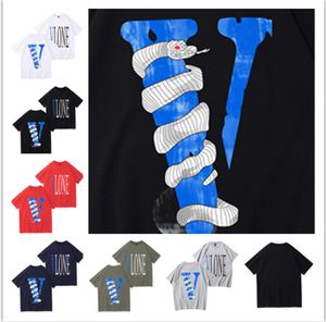 VL102 Verão Mens Camisetas Mulheres Designers Loose Tees Vestuário Moda Marca Tops Homem S Camisa Luxurys Roupas Rua Polos Shorts Manga Vlones Roupas