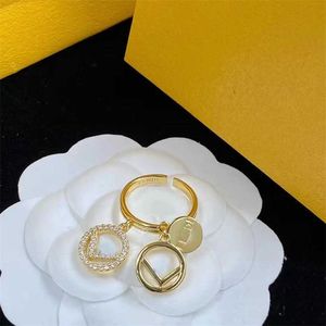 2023 Designer Fen Jia F Brief Strass Offen 2023 Quaste Neue Mode Einfachen Ring Weibliche