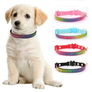 Cane guinzagli del nuovo designer forniture per animali domestici Luxury Rhinestone Collar Bell Suede Suede Cucciolo Collar Wholesale