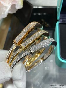 miłość bransoletka projektant biżuterii złota mankietowa śruba Bracelets Bransoletki Banles Titanium Steel Belcher Silver 4cz dla damskiej męskiej imprezy Designer Bangle 888