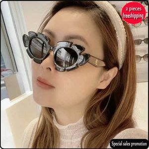 Brand Design Sunglasses Luo Yi's Family Style Fashionable Sunglass Female Star's Same Cat's Eye Sunglass Men's Fashion Lw40088