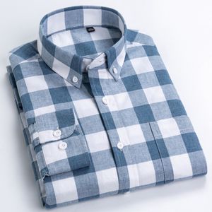 メンズカジュアルシャツイングランドスタイル格子縞のストライプコットンシャツシングルパッチポケット長袖標準フィットボタンダウンメンズカジュアルチェッカーシャツ230320