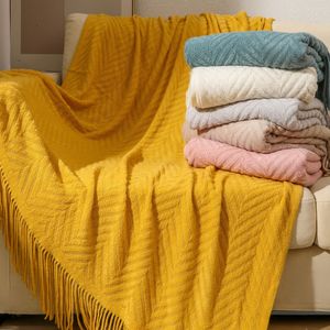 Blankets Nordic tassel knitted blanket and throw office nap air-conditioning blanket sofa cover soft shawl warm Solid color bed end towel 230320