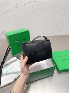 Shoulder Handbag Women's High Quality Crossbody Bag Cute And Premium Size 16.5 * 12Cm