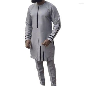 エスニック服ブラックストライプパッチワークメンズシャツシルバーグレーソリッドズボンスタイルアフリカンファッションパンツセットカスタム男性ナイジェリア