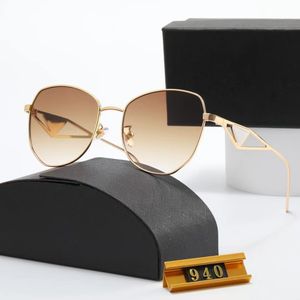 Óculos de sol de designer de luxo para homens homens homens clássicos de verão p estilo metal e tábua de prancha Óculos lentes de proteção UV 57 óculos Caixa aleatória