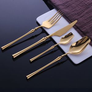 Conjuntos de utensílios de jantar 24 PCs Aço inoxidável Talheres de talheres de talheres e Fork para alimentos coreanos Acessórios de cozinha dourada 230320