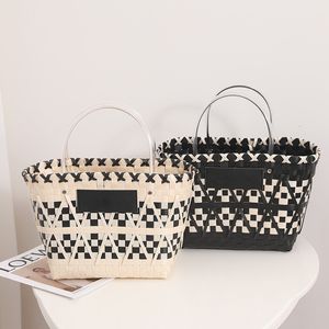 Abendtaschen Schwarz Weiß Plaid Textur Handgewebte Tasche Panda Farbe Tragbarer Gemüsekorb Nische Shopping Damen 230320