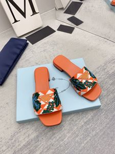 2023 new slippers printed flying Weaver retro one line type leather outsole cool drag head