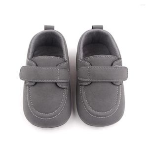 Första vandrare 23 pojkskor Soft Sole Spädbarn Toddler Baby Boys Crib Fashion Pu Leather Sneakers Casual 88