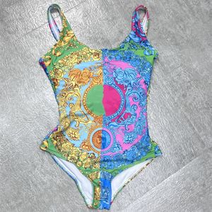 One Piece badkläder för kvinnodesigner Swim Suit Fashion Bikini