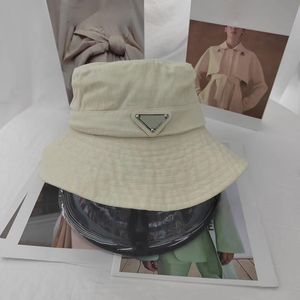 2023 Nowy metalowy litera Burekle Słomka Straw Hat Summer Suncreen Hat Maszy