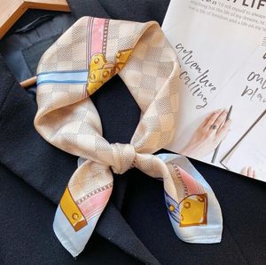 16 stil bokstäver tryck imiterad silke tyg halsduk Pannband för kvinnor mode väska med långa handtag Scarves Paris axelväska Bagage Band Head Wrap