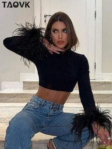 Kvinnors tshirt taovk Basic Black Tshirts Ladies Turtleneck Crop Tops passar Skinny Long Sleeve Ostrich Feather Streetwear Outfits 230317