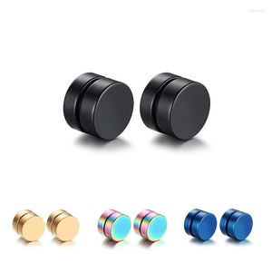 Orecchini a bottone Megin D Titanium Round Fake Piercing Fashion Clip per orecchio in acciaio inossidabile Set magnetico per accessori per gioielli da uomo